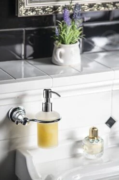 Sapho Diamond - Zeepdispenser 200 Ml, Chroom 1317-19 -Badkamerartikelen Winkel 0e29f8f3e893cf999326399a