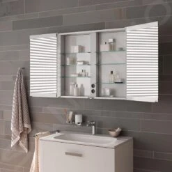 Keuco Royal Match - Spiegelkast Met LED-verlichting, Inbouw, 650x700x149 Mm, Zilver Geanodiseerd 12811171311 -Badkamerartikelen Winkel bdde14af022a77c2a166f74e 1