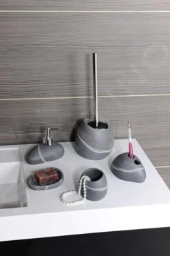 Sapho Ridder Little Rock - Toiletborstel, Grijs 22190407 5 Sapho Ridder Little Rock - Toiletborstel, Grijs 22190407 -Badkamerartikelen Winkel f7ff9b068c4442e4223f6e8c